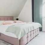 Luxury 4 Bedroom Apartment/therme Erding/parking דירה *